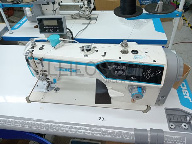 Equipamentos para a Indústria Têxtil · Escritório