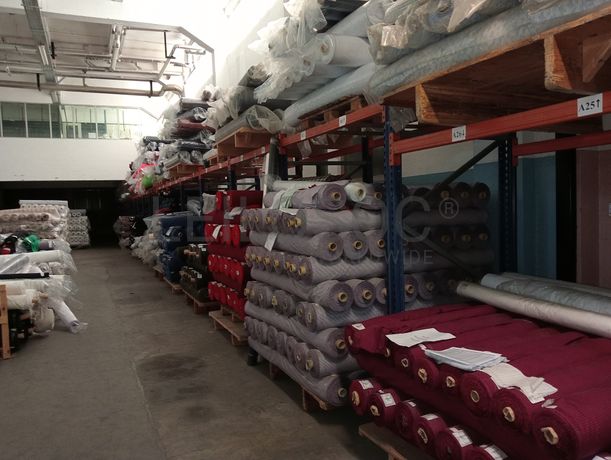 Estantes Industriais · Stock