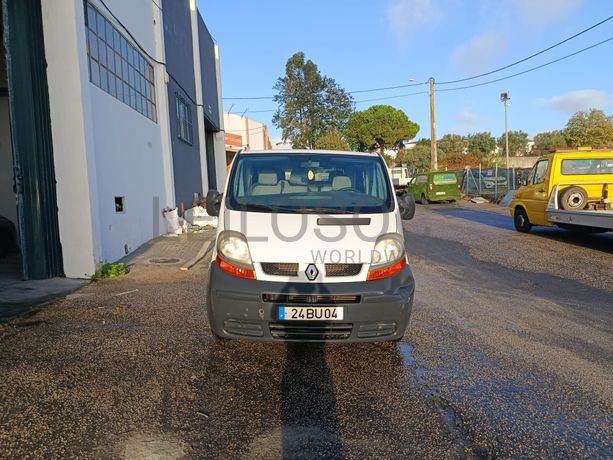 Renault Trafic · Ano 2006