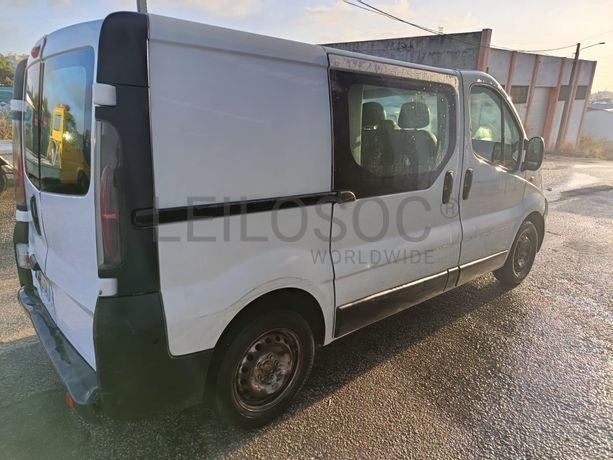 Renault Trafic · Ano 2006