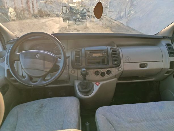 Renault Trafic · Ano 2006