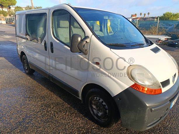 Renault Trafic · Ano 2006