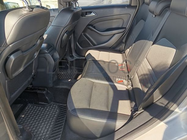 Mercedes-Benz B180 · Ano 2015