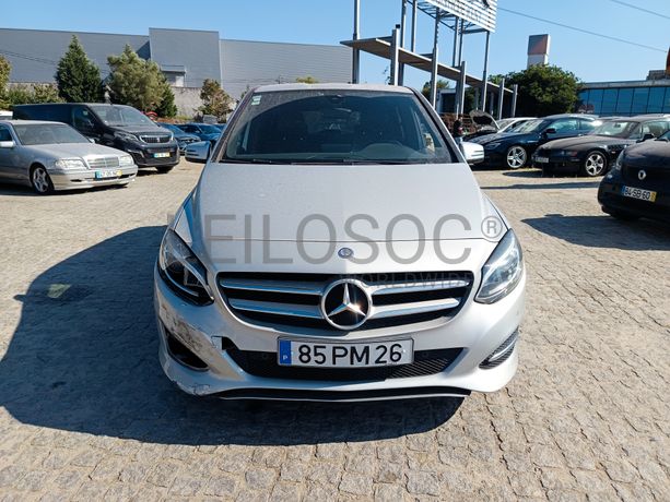 Mercedes-Benz B180 · Ano 2015