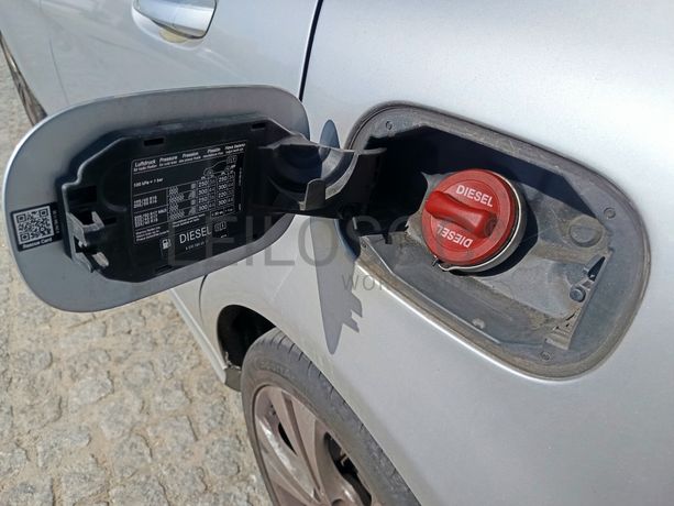 Mercedes-Benz B180 · Ano 2015