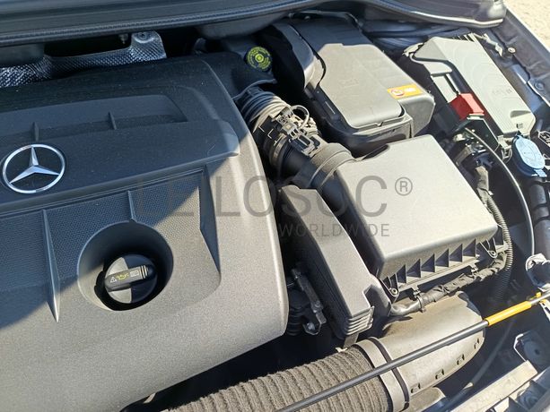 Mercedes-Benz B180 · Ano 2015