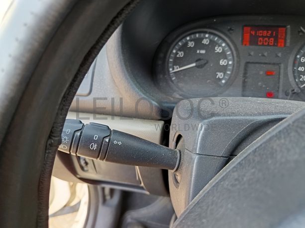 Renault Clio · Ano 2005