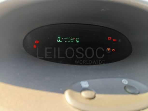 Toyota Yaris · Ano 2003