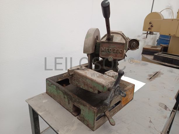 Serra Corte Metal Omes