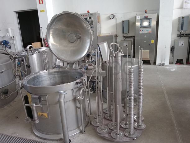 Máquinas para secar e tingir fio