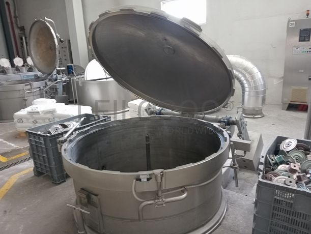 Máquinas para secar e tingir fio