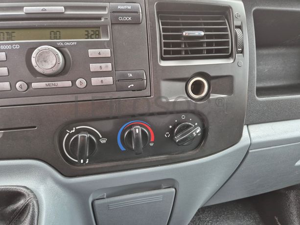 Ford Transit · Ano 2011