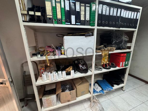 Mobiliário e Equipamentos de Escritório