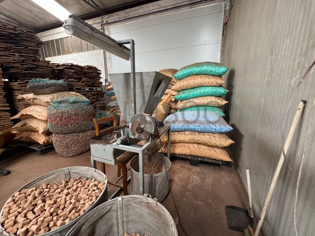 Máquina de cortar repasse