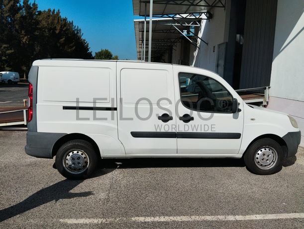 Fiat Doblo Cargo 1.3 D Multijet · Ano 2009