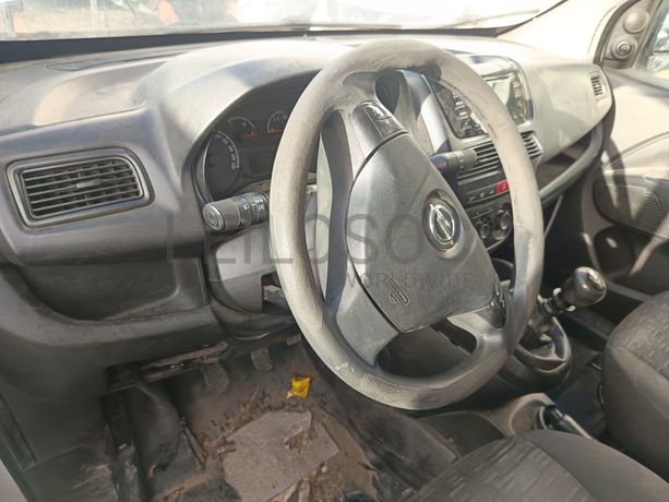 Opel Combo · Ano 2017