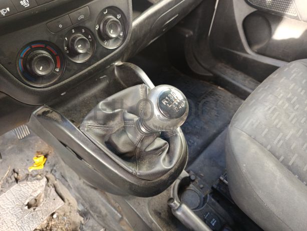 Opel Combo · Ano 2017