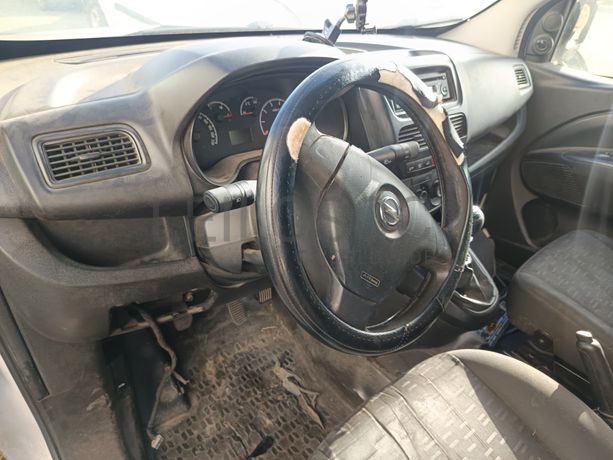 Opel Combo · Ano 2016