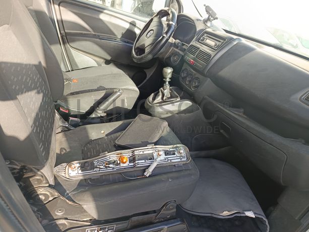 Opel Combo · Ano 2016