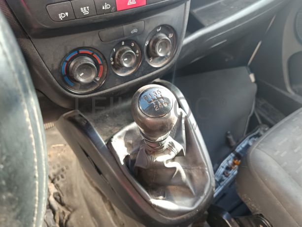 Opel Combo · Ano 2016