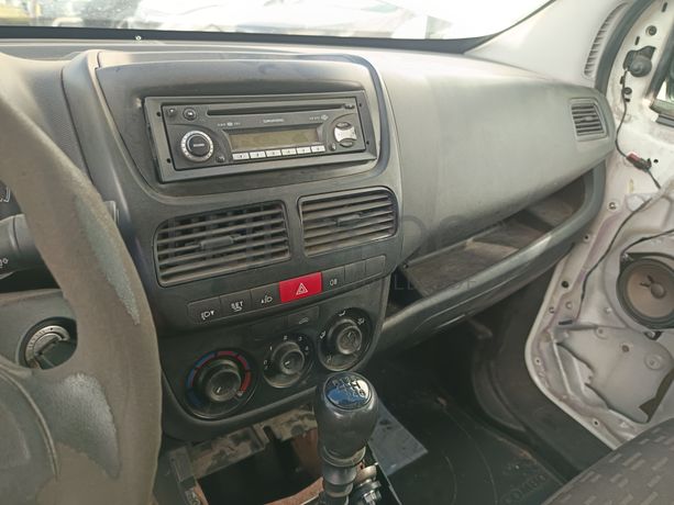 Opel Combo · Ano 2016