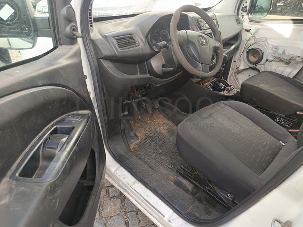 Opel Combo · Ano 2016