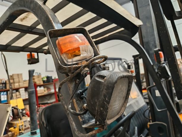 Empilhador Feeler FD30 · Ano 2019