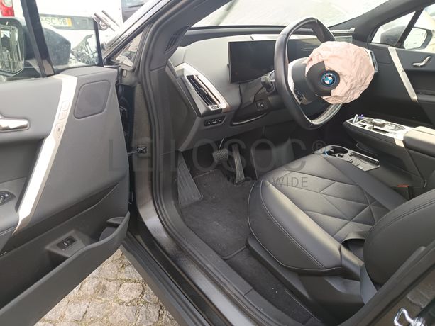 BMW iX XDrive40 · Ano 2023
