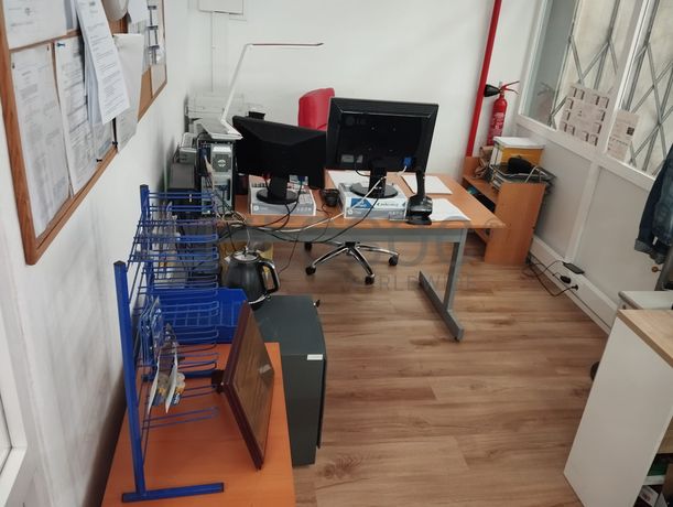 Equipamentos de Escritório, Informática e Apoio Operacional