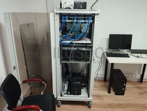 Equipamentos de Escritório, Informática e Apoio Operacional