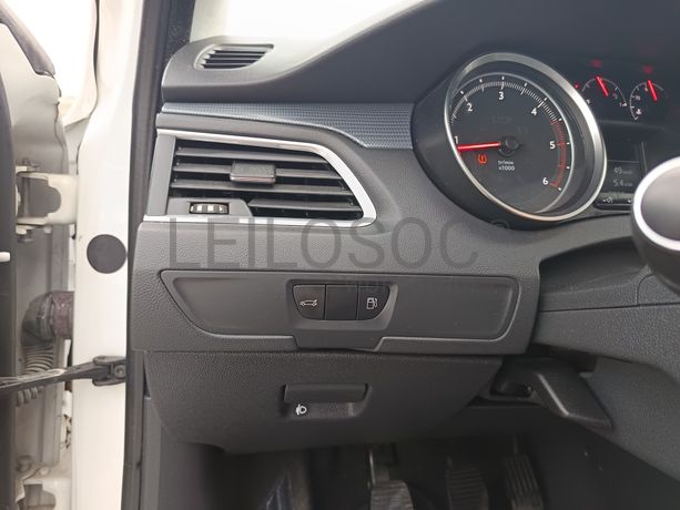 Peugeot 508 1.6 BlueHDi · Ano 2015