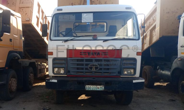 Camião Tata 2516/38