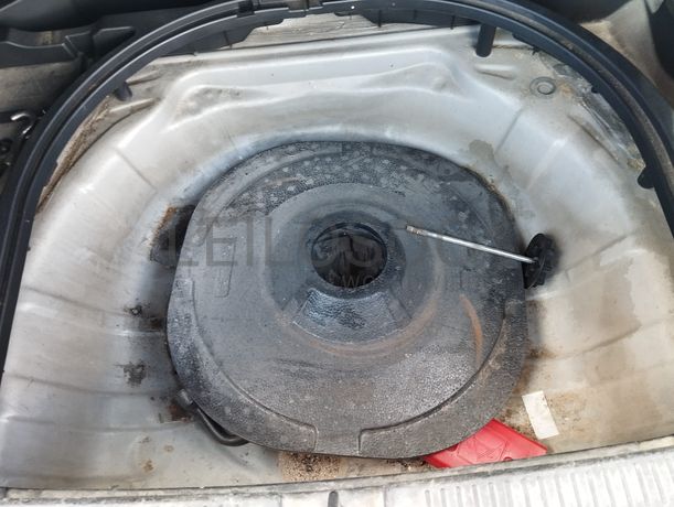 Toyota Auris 1.4 D-4D · Ano 2008