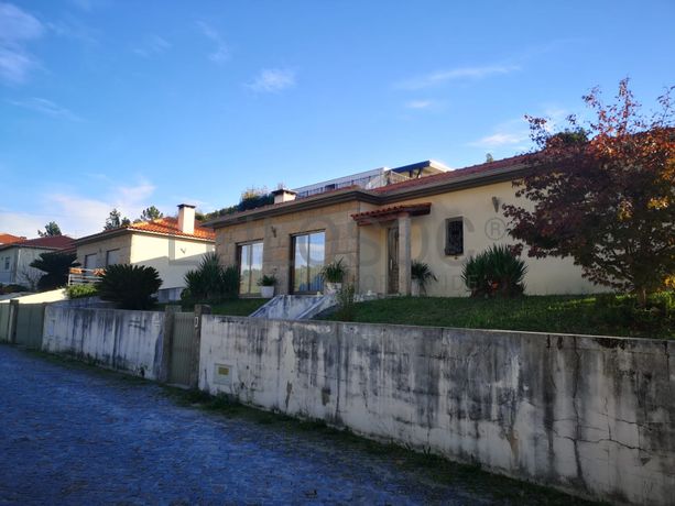 Moradia V3 · Telões, Amarante