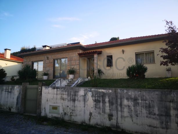 Moradia V3 · Telões, Amarante