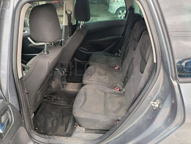 Peugeot 308 SW · Ano 2010