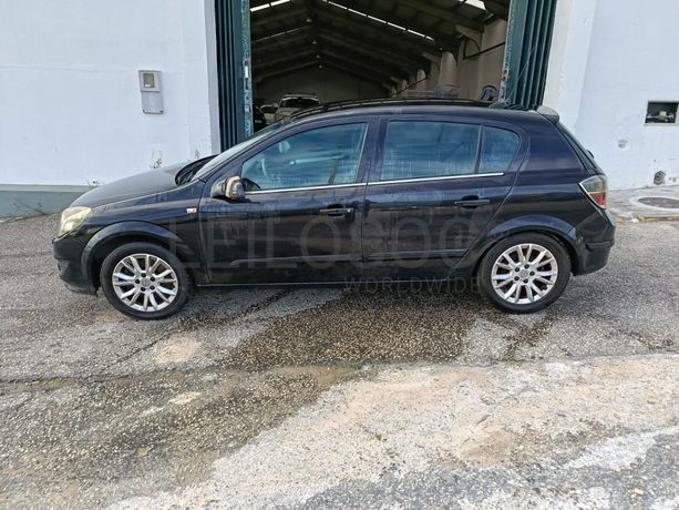 Opel Astra · Ano 2008