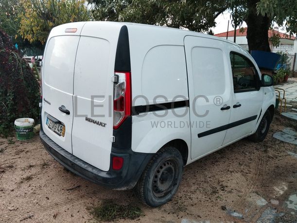 Renault Kangoo 1.5 DCi · Ano 2015