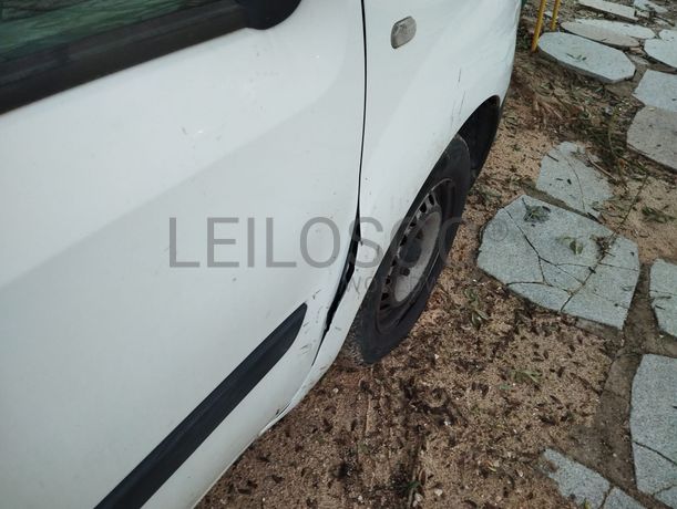 Renault Kangoo 1.5 DCi · Ano 2015