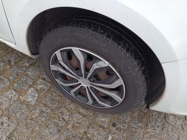 Renault Clio 1.5 dCi · Ano 2012