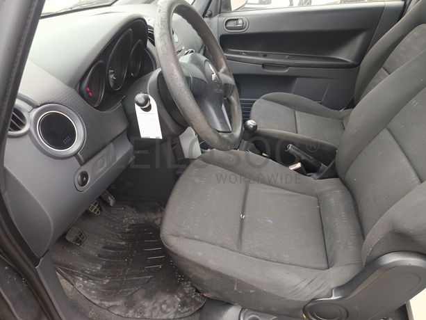 Mitsubishi Colt CZ3 · Ano 2006