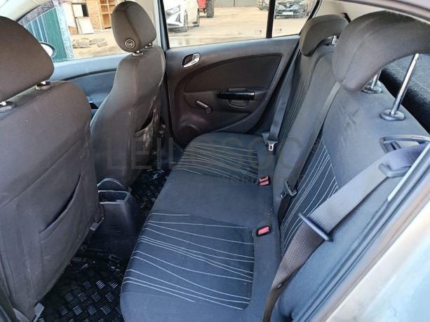 Opel Corsa · Ano 2010