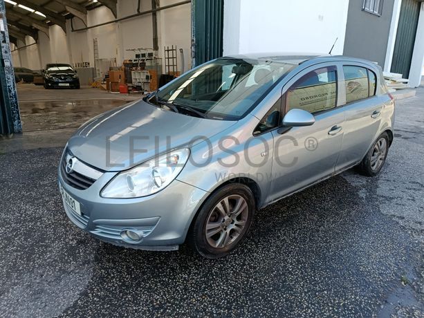 Opel Corsa · Ano 2010