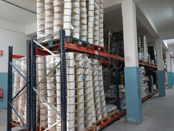 Estantes Industriais · Stock