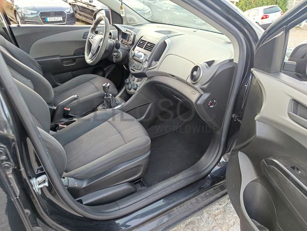 Chevrolet Aveo · Ano 2013