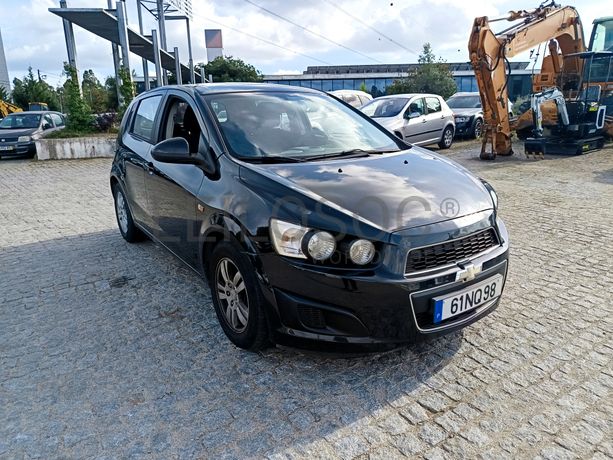 Chevrolet Aveo · Ano 2013