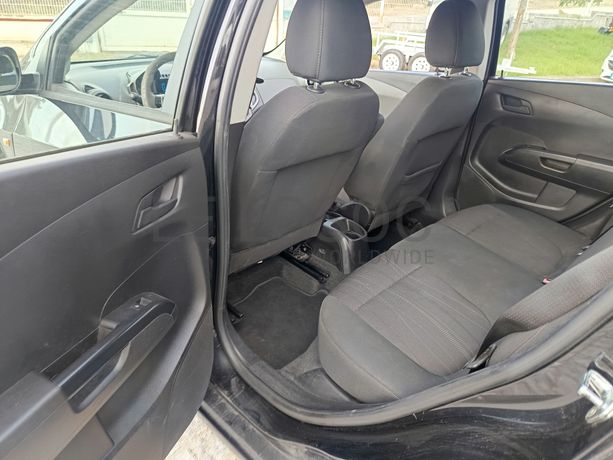 Chevrolet Aveo · Ano 2013