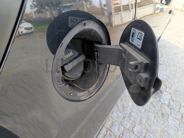 Chevrolet Aveo · Ano 2013