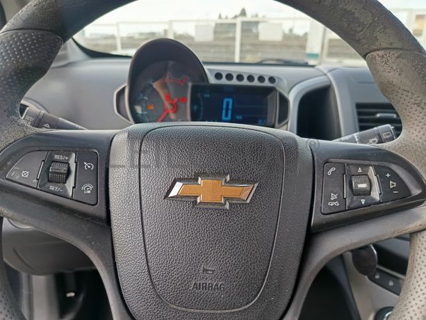 Chevrolet Aveo · Ano 2013
