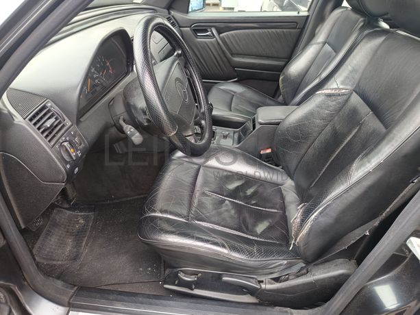 Mercedes-Benz C250 · Ano 1997